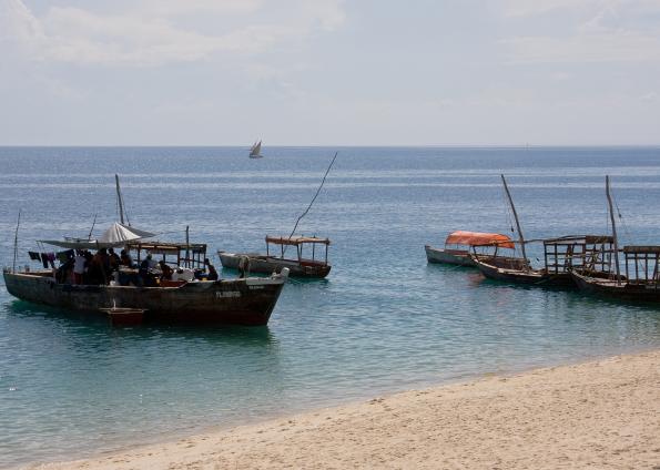Zanzibar-5533.jpg - view Stonetown harbor